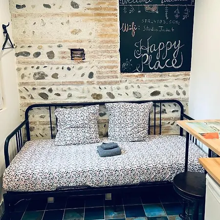 1 Personne Centre Jeanne D'arc Tolosa